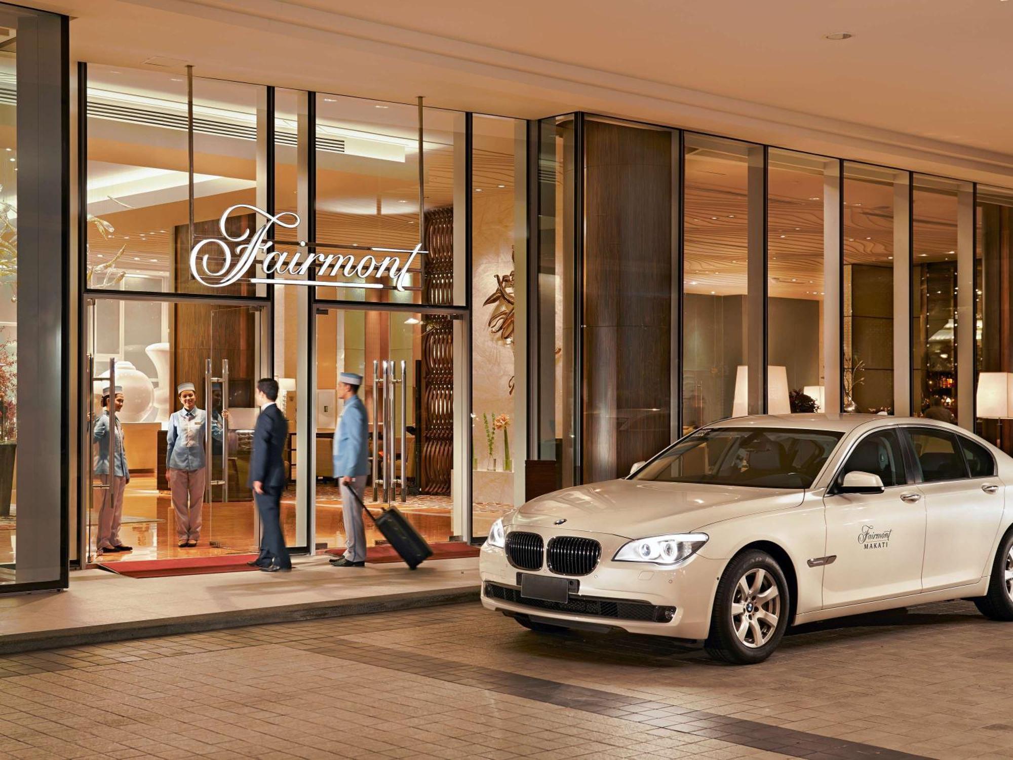 فندق فيرمونت ماكاتي المظهر الخارجي الصورة Entrance of Fairmont Jakarta