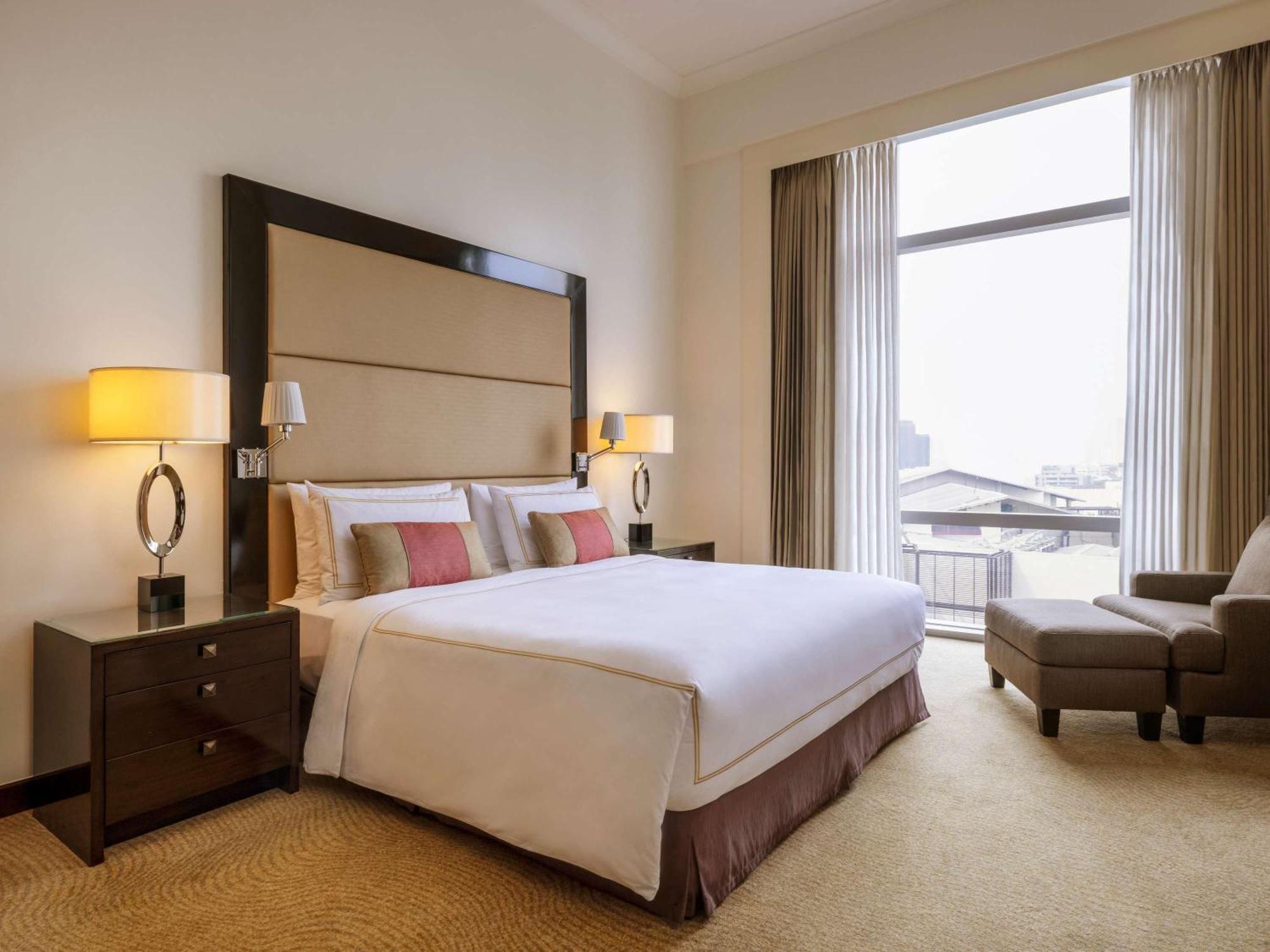فندق فيرمونت ماكاتي المظهر الخارجي الصورة A bedroom at the hotel